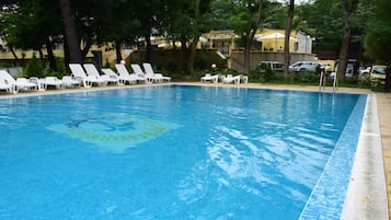 Indoor pool, seasonal outdoor pool