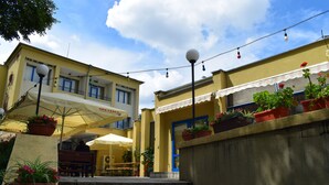 Front of property - Balneo Hotel St Mina (Burgas)