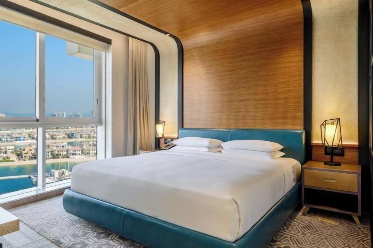 Premium bedding, in-room safe, blackout curtains, iron/ironing board