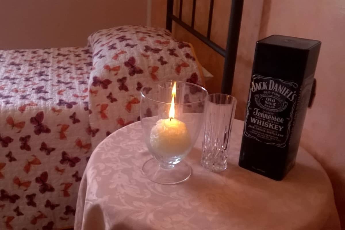 Habitación individual | Escritorio, wifi gratis, ropa de cama y acceso para silla de ruedas