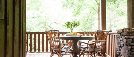 Outdoor dining