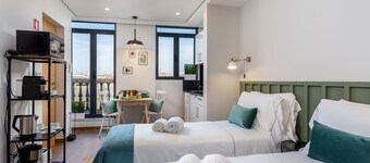 Feel Porto Wine Essence Flats