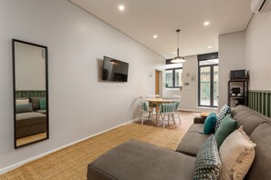 Apartment, 1 Bedroom (Wine I) | Living area
