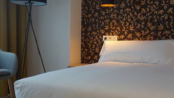 Double Room | Free WiFi, bed sheets, wheelchair access