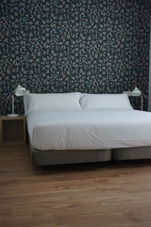 Double Room | Free WiFi, bed sheets, wheelchair access - Rincon 13 – Mares​​​​​​​ (Velez-Malaga)