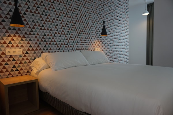 Chambre Double | Wi-Fi gratuit, draps fournis, accÚs pour personnes à mobilité réduite