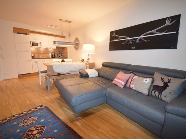 Apartment | Living room
