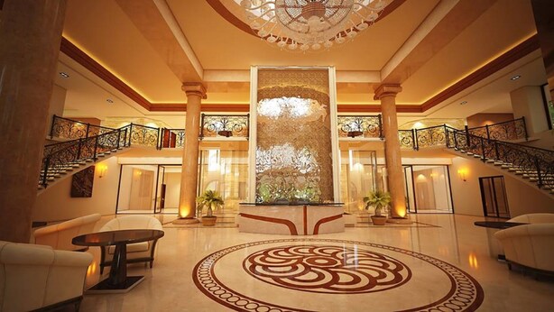 Lobby - The Royal Paradise (Dhaka)