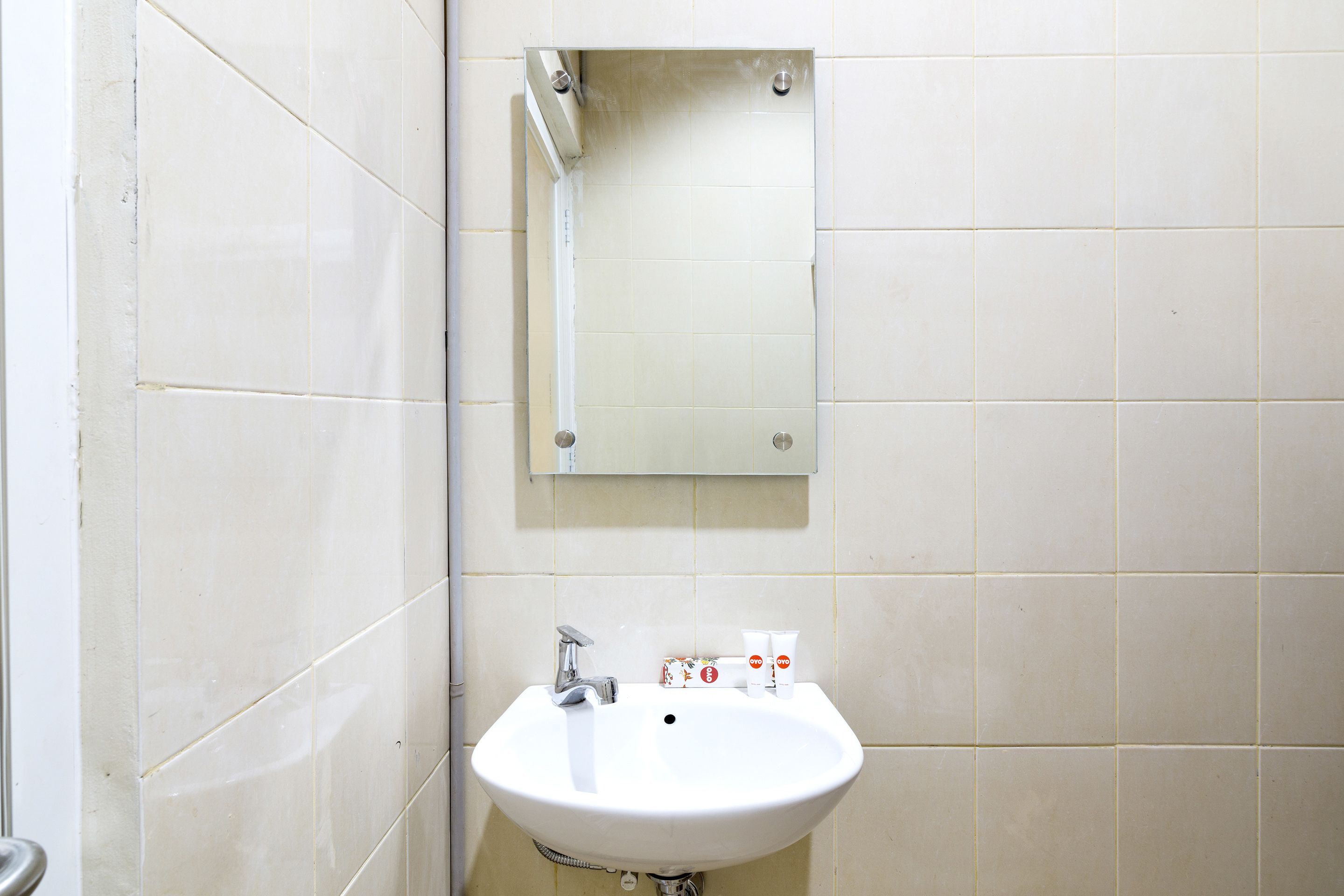 Photo - Hotel O Travel-inn