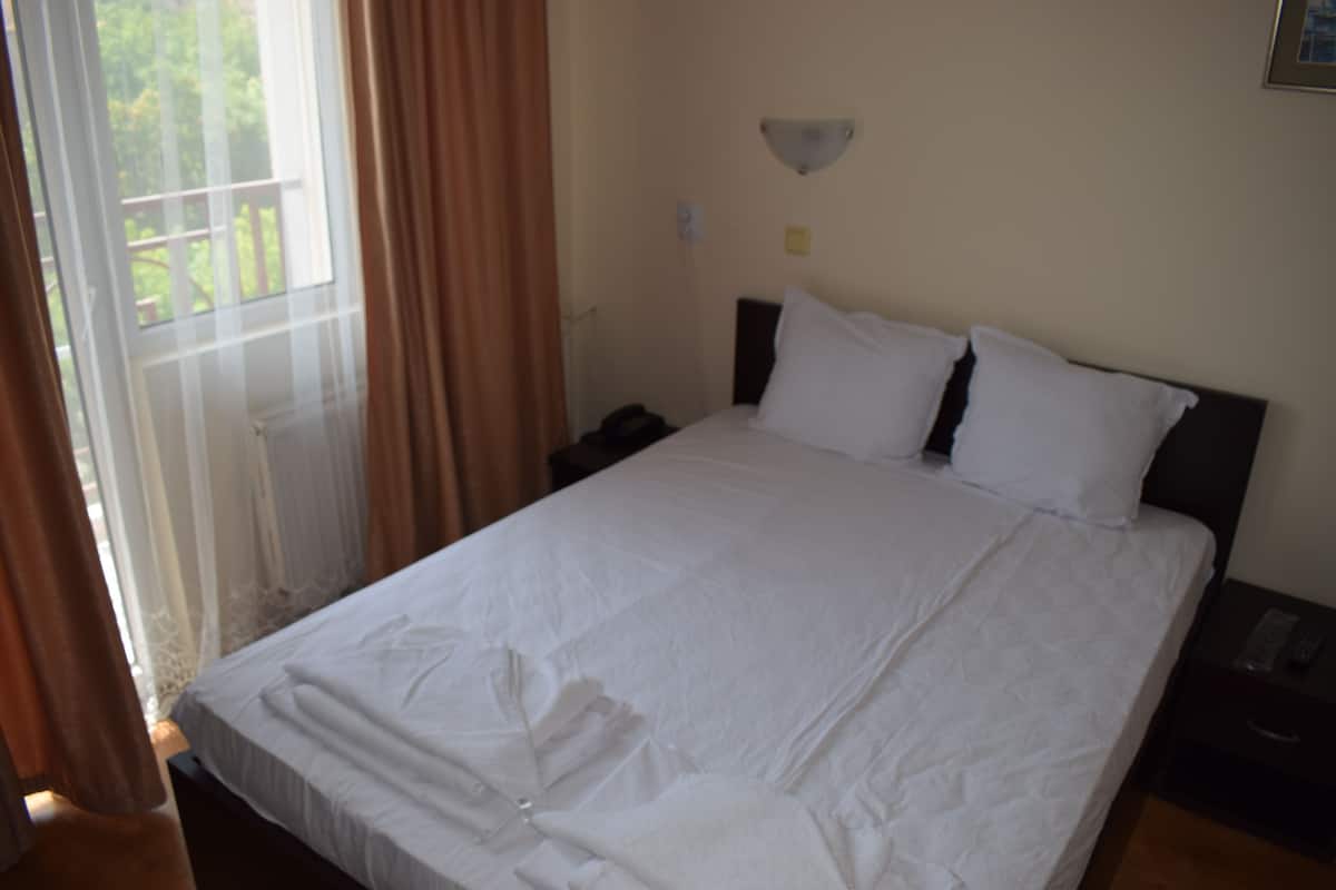 1 bedroom, free WiFi