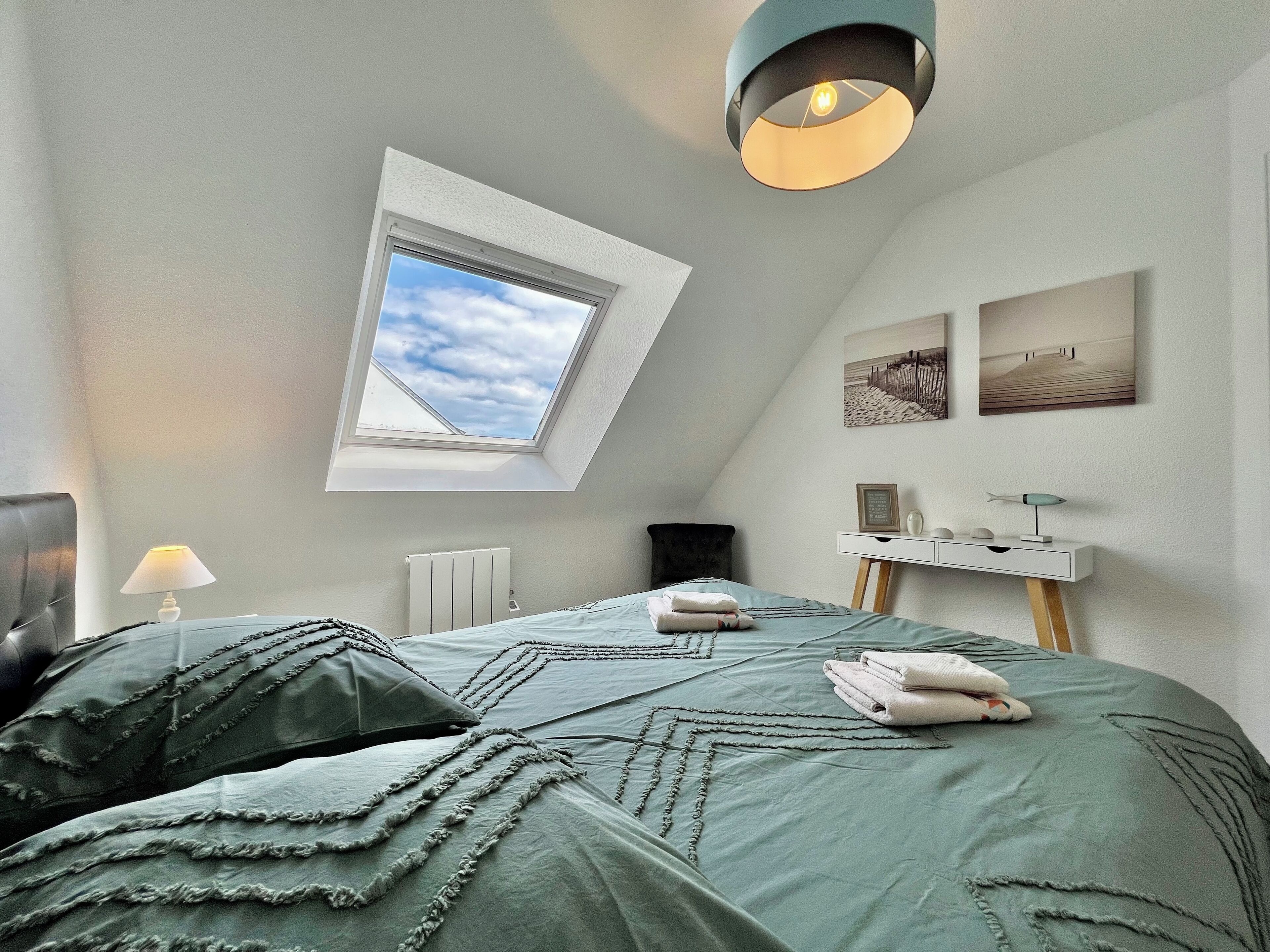 2 間睡房、熨斗/熨衫板、可攜式嬰兒床、免費 Wi-Fi