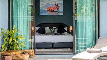 3 bedrooms, in-room safe, iron/ironing board, travel crib