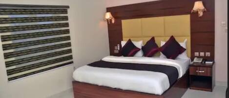 1 bedroom, in-room safe, soundproofing, free WiFi
