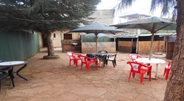 Breakfast, lunch, dinner served; local and international cuisine