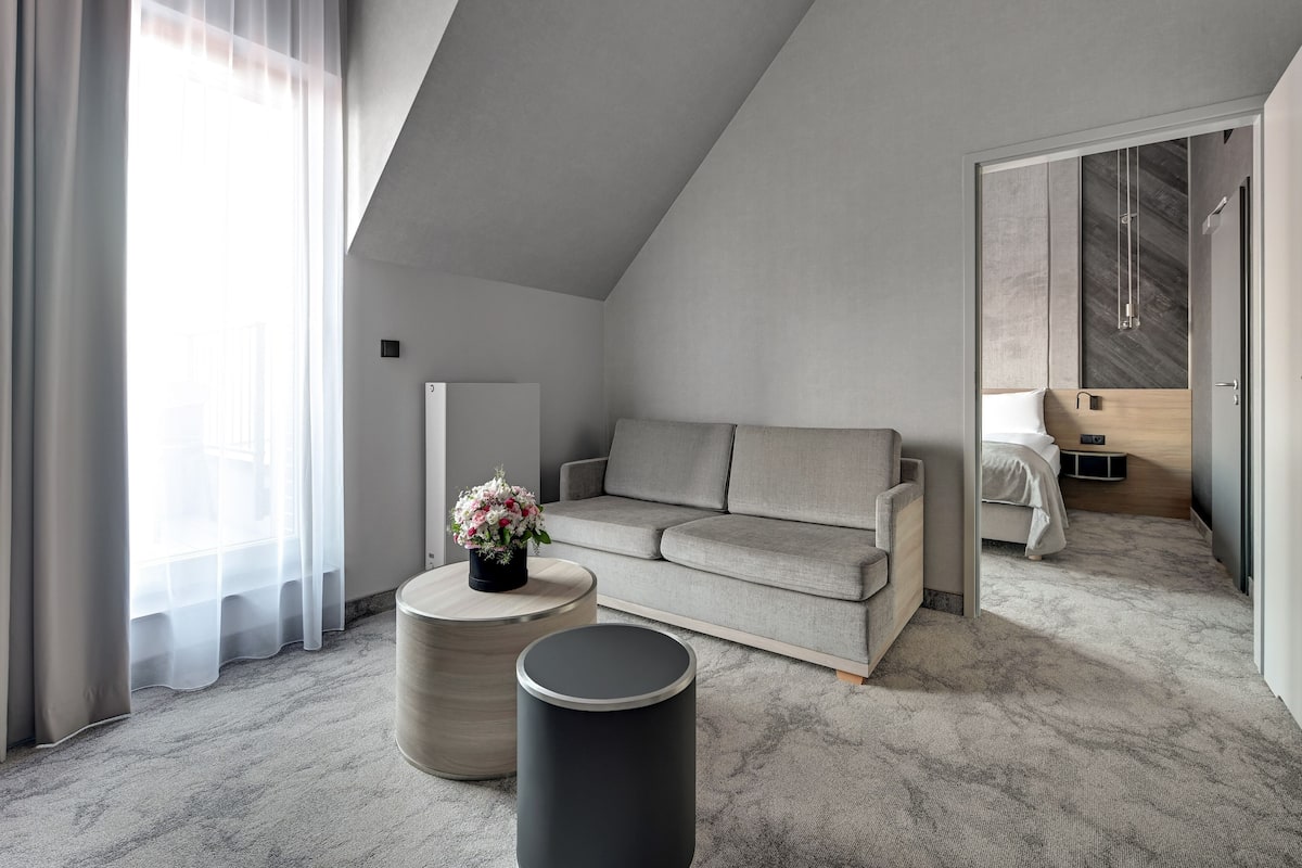 Junior Suite, 1 Queen Bed with Sofa bed, Non Smoking | Living area | Smart TV