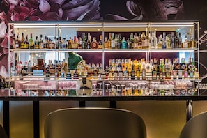 Bar (in der Unterkunft)