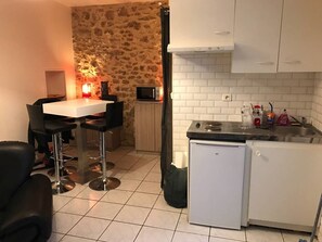 Private kitchen - Studio Périgueux / Autonomous city center (Périgueux)