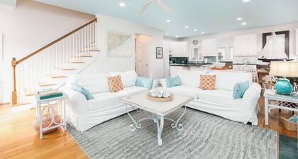 East Arctic Avenue 0510 - C Scape