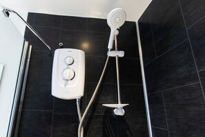 Douche de la salle de bain