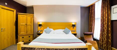 Superior tweepersoonskamer, 1 tweepersoonsbed | Luxe beddengoed, een bureau, verduisterende gordijnen