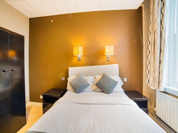 Standard Double Room | Egyptian cotton sheets, premium bedding, desk, iron/ironing board