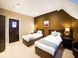 Standard Twin Room | Egyptian cotton sheets, premium bedding, desk, iron/ironing board