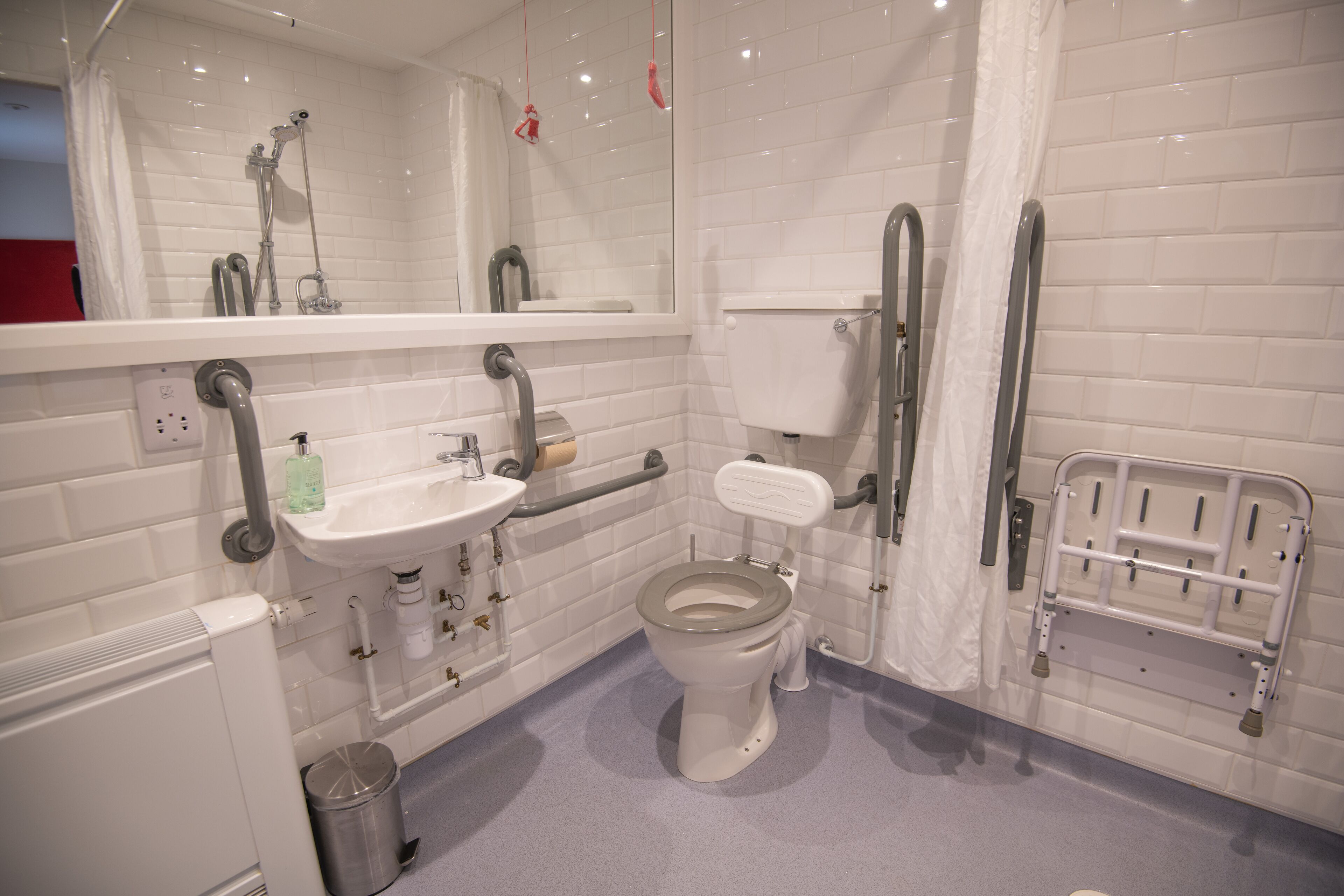 double room, accessible, ensuite | bathroom | shower, hair dryer, towels, soap