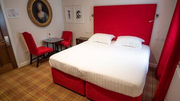 Camera doppia, accessibile ai disabili, bagno in camera | Una scrivania, Wi-Fi gratuito, lenzuola