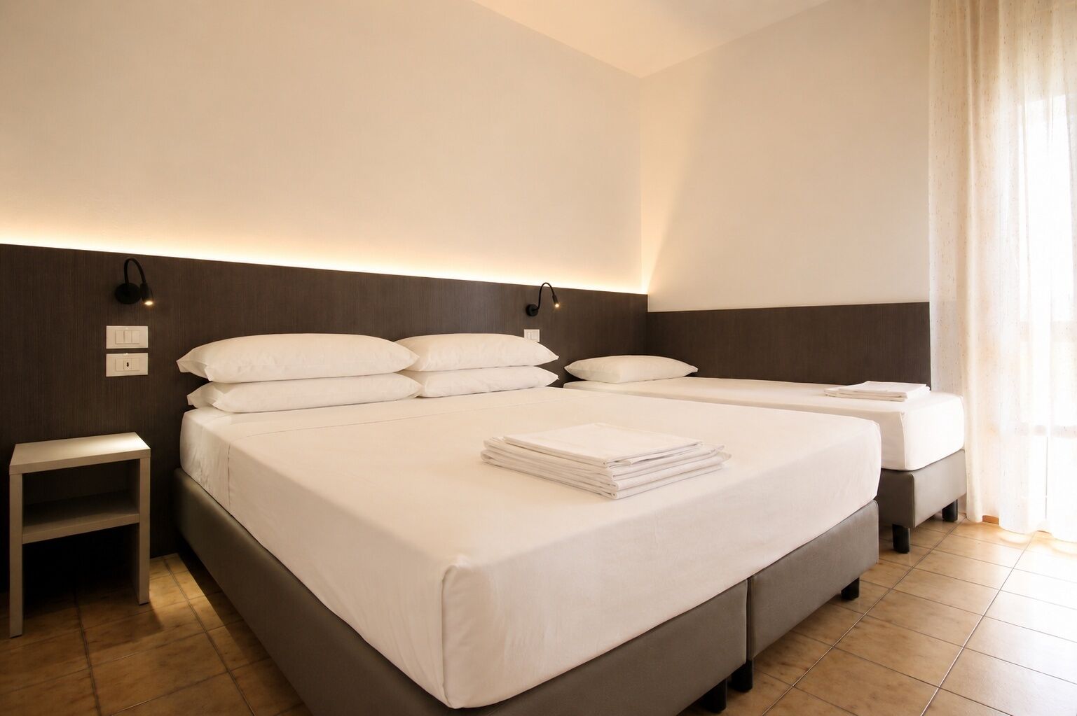 In-room safe, free WiFi, bed sheets