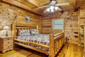 2 bedrooms, iron/ironing board, Internet, bed sheets