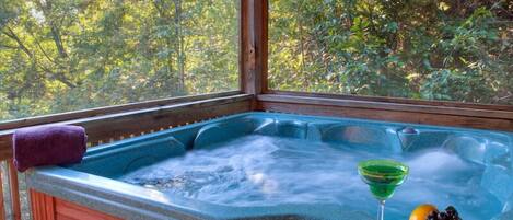 Outdoor spa tub