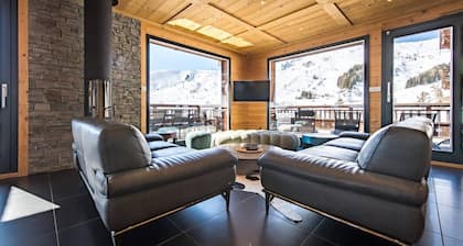 Gorgeous chalet up to 14 guests with swimming-pool