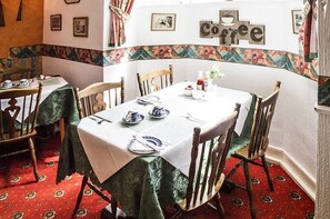 Free daily English breakfast - Belle View (Skegness)