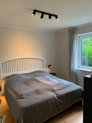 1 Schlafzimmer, Bügeleisen/Bügelbrett, Reisekinderbett, WLAN