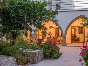 House, 4 Bedrooms | Terrace/patio - Estia Ora Vicus (Ora)