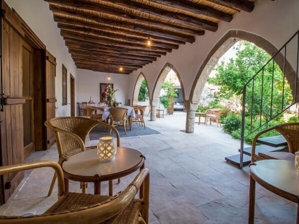 House, 4 Bedrooms | Terrace/patio - Estia Ora Vicus (Ora)