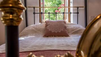 Maison, 4 chambres | 4 chambres, bureau, fer et planche Ă  repasser, Wi-Fi gratuit