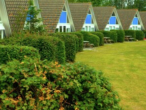 Exterior - Cozy Furnished House With a Terrace, on a Little Beach (Lauwersoog)