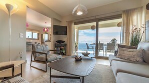 Smart TV, video games, books, stereo