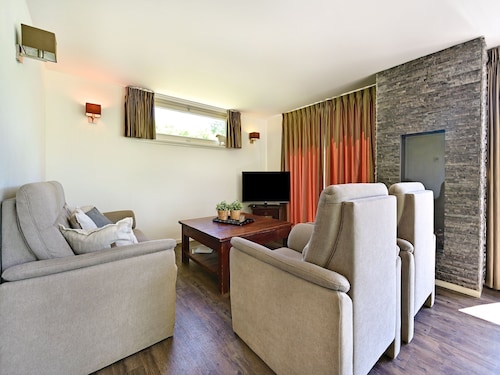 Chalet in Reutum With Sauna and Nature