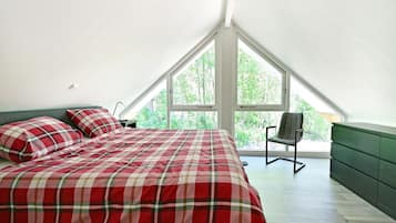 House | 3 bedrooms, individually furnished, bed sheets