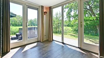 Rumah | Pemandangan dari properti