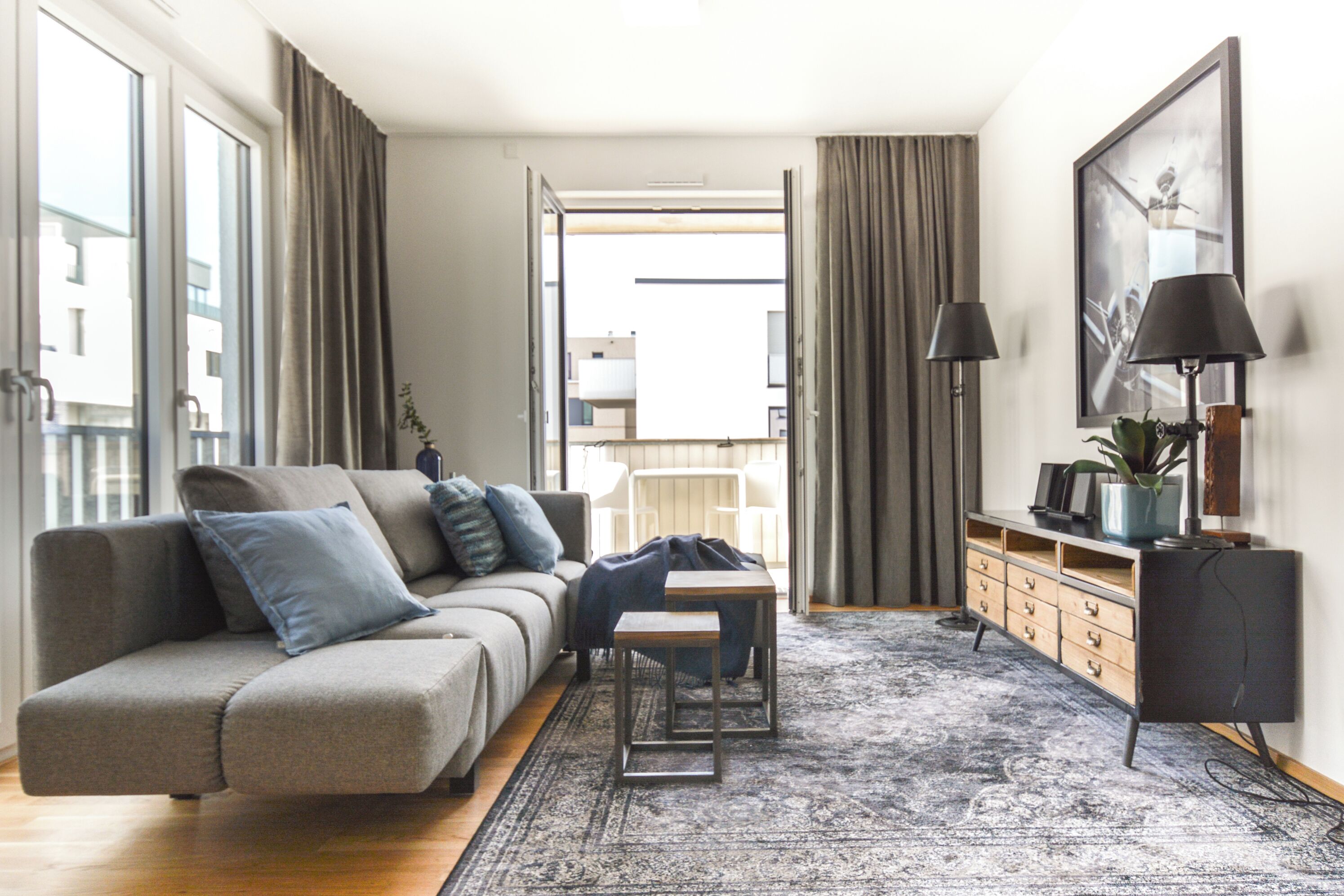 40-吋平面電視、有線頻道、 LCD 液晶電視、地暖系統