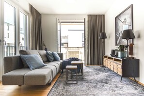 40-inch flat-screen TV with cable channels, LCD TV, heated floors