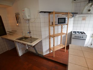 獨棟房屋 | 私人廚房 | 電冰箱、微波爐、烤箱、爐台