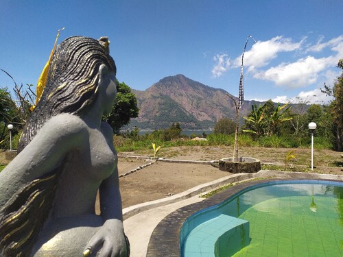 Escape to Kintamani Cabins, closet place to Heaven.