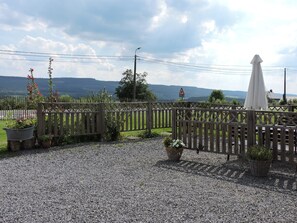 Apartment | Garden