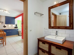 Apartment | Bathroom