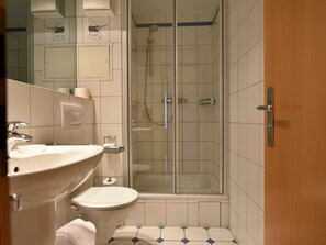 Apartment | Bathroom - Fancy Apartment in Göhren near Beach (Göhren)