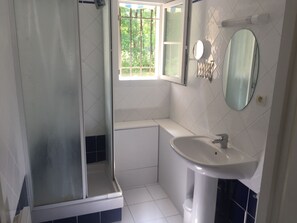 Nhà | Phòng tắm | Bồn tắm, khăn tắm 
